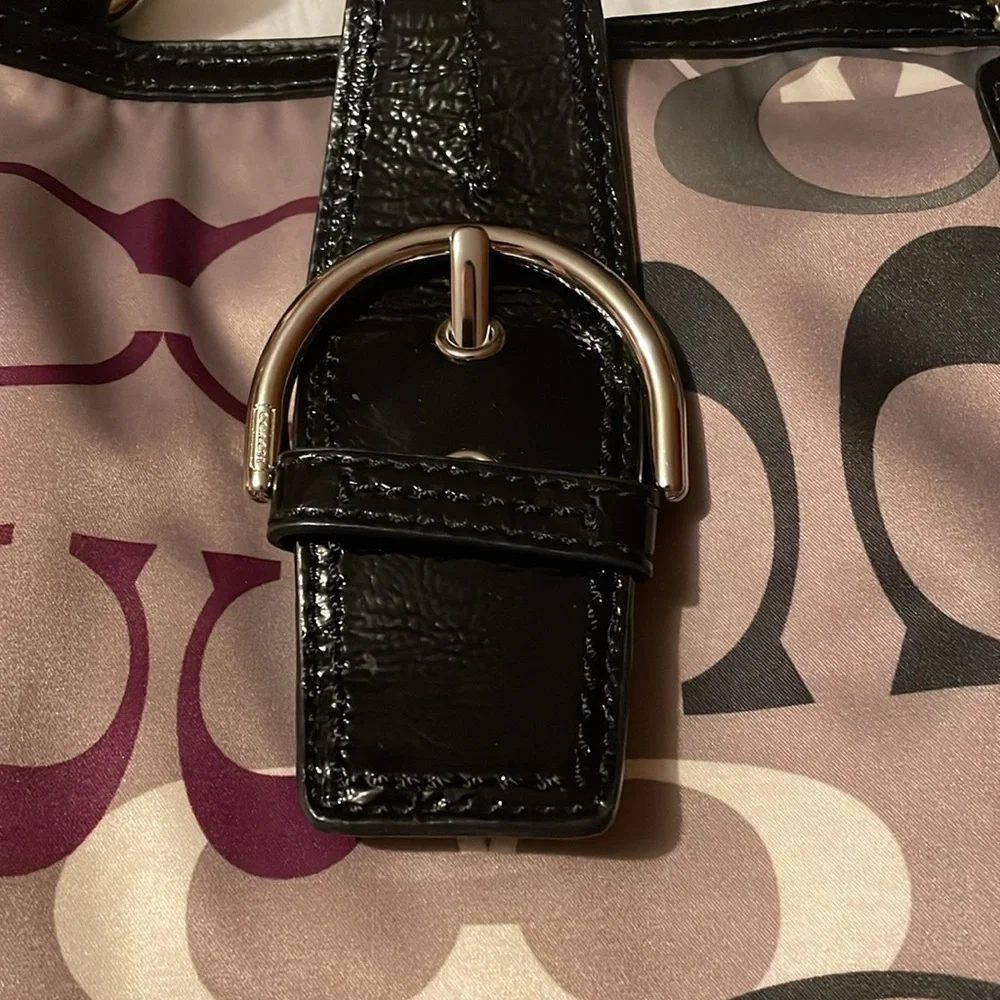 Large Coach Bag. - Picture 2 of 7